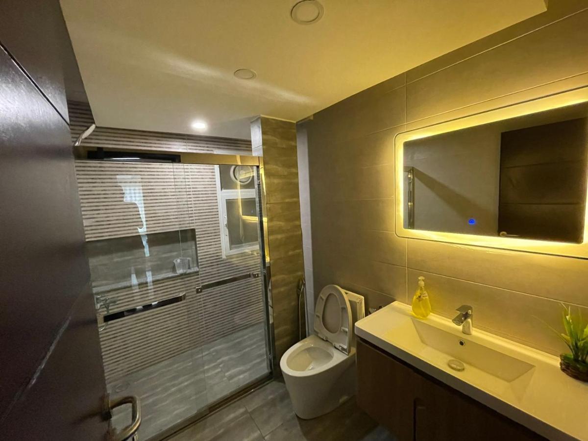 High Rise Presidential Suite In Elysium Opp Centaurus Islamabad Exterior photo